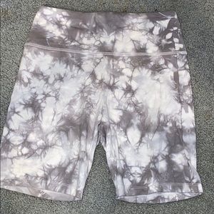 Grey tie dye biker shorts